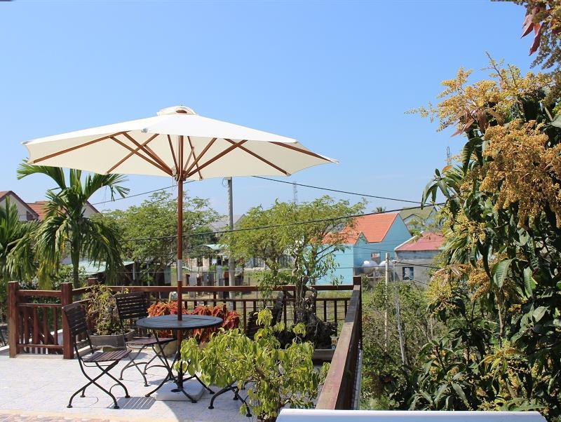 Ngoại cảnh khách sạn