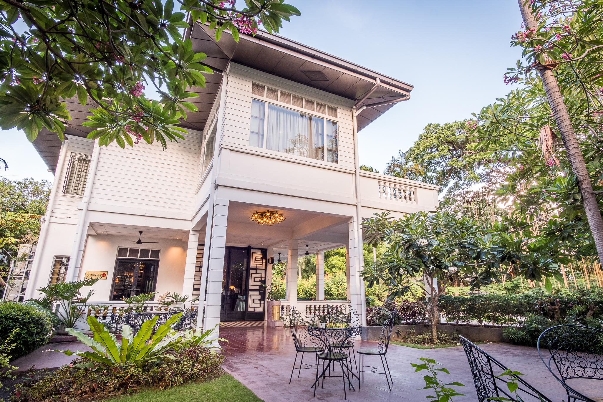 Ngoại cảnh khách sạn