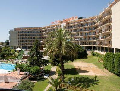 Ngoại cảnh khách sạn