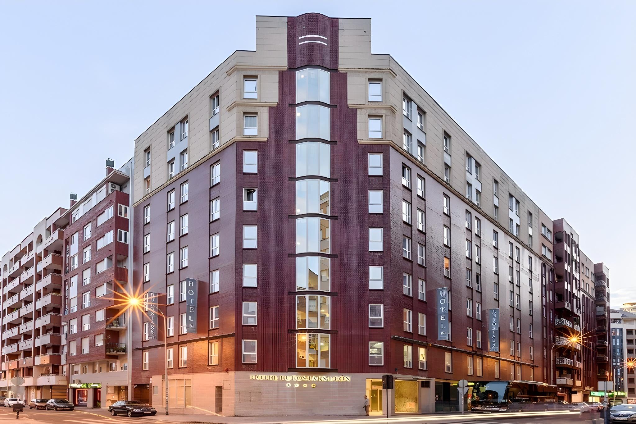 Ngoại cảnh khách sạn