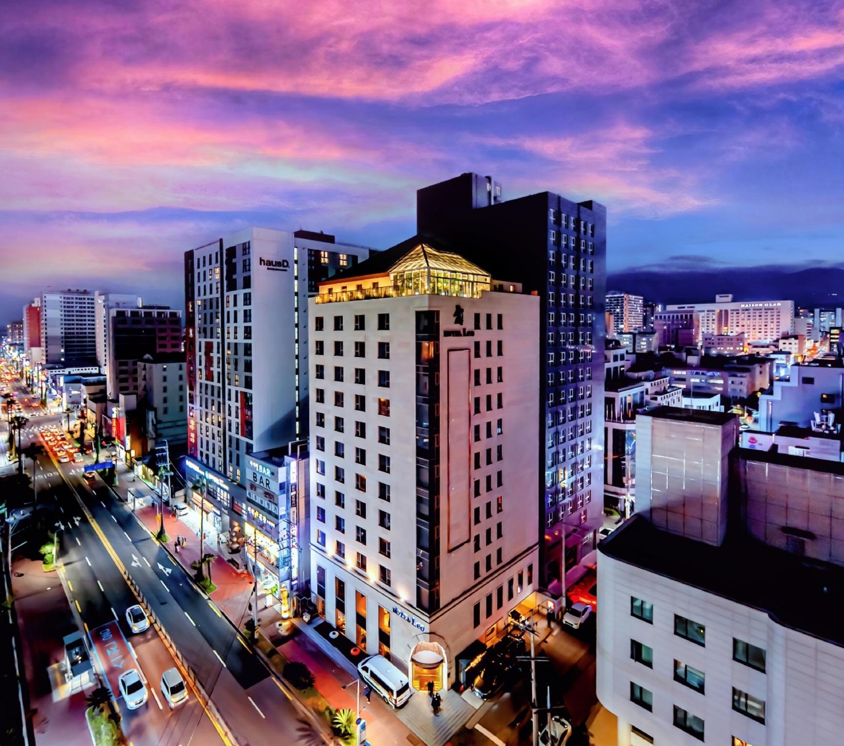Ngoại cảnh khách sạn