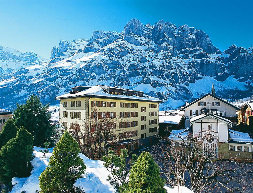 Ngoại cảnh khách sạn