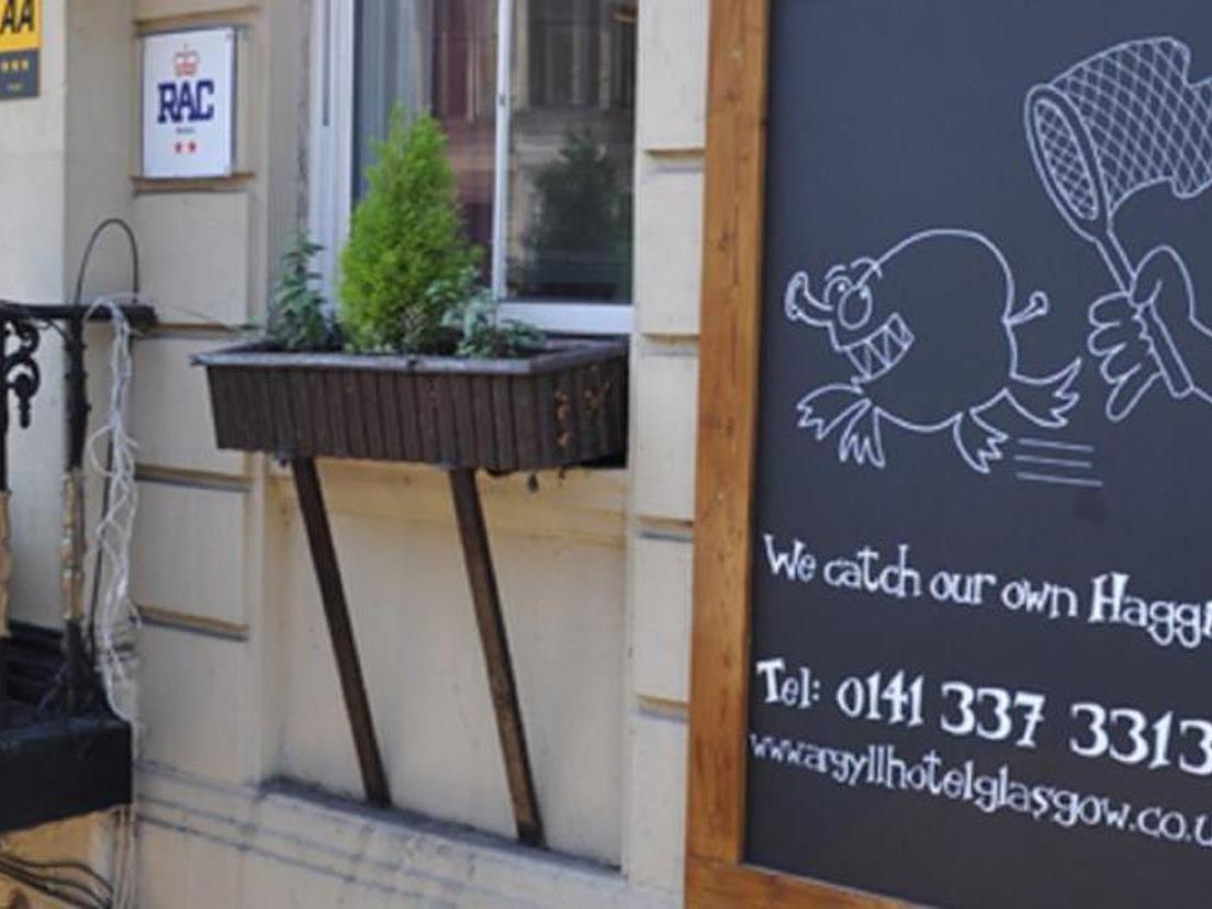 Ngoại cảnh khách sạn