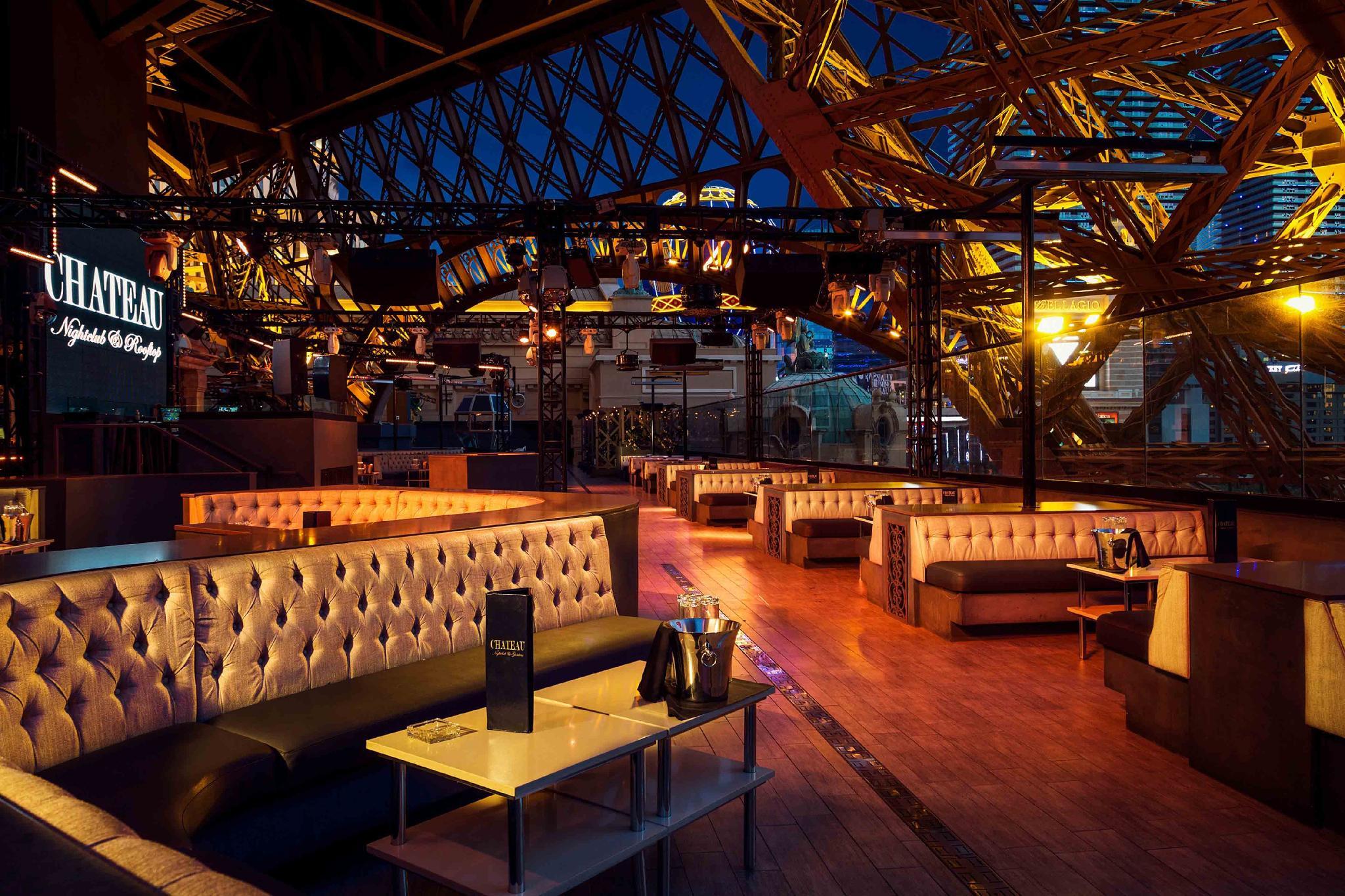 Câu lạc bộ đêm