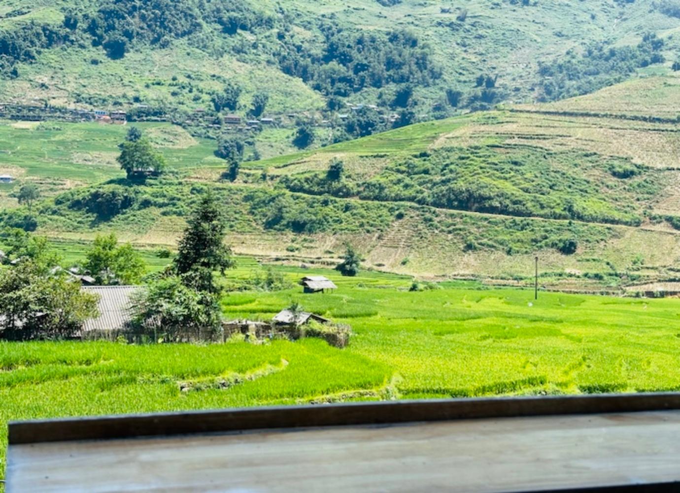 Ngoại cảnh khách sạn