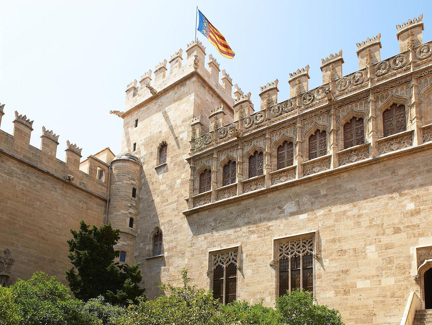 Ngoại cảnh khách sạn