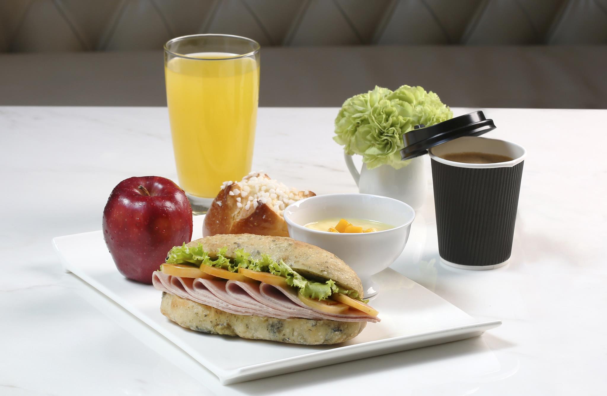 Đồ ăn và thức uống