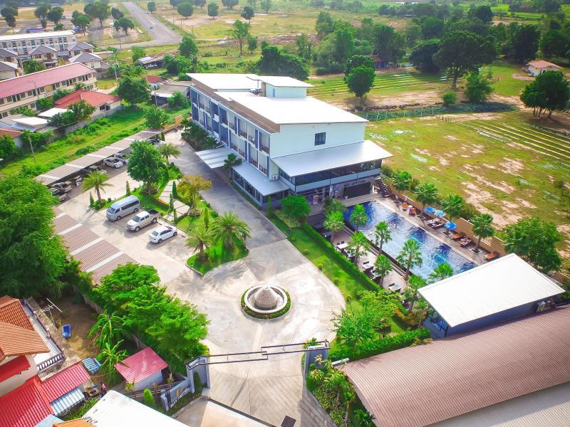 Ngoại cảnh khách sạn