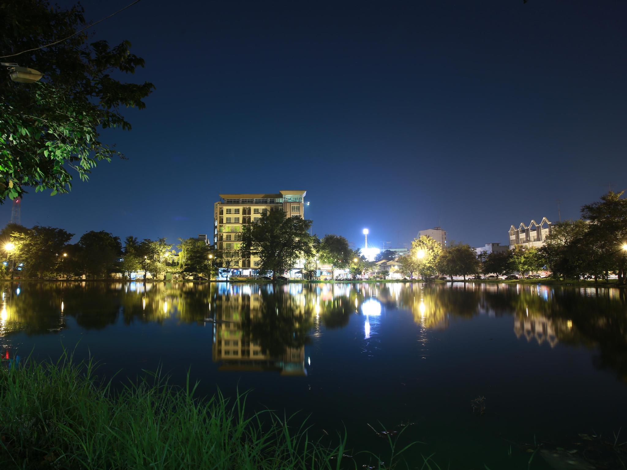 Khu vực xung quanh