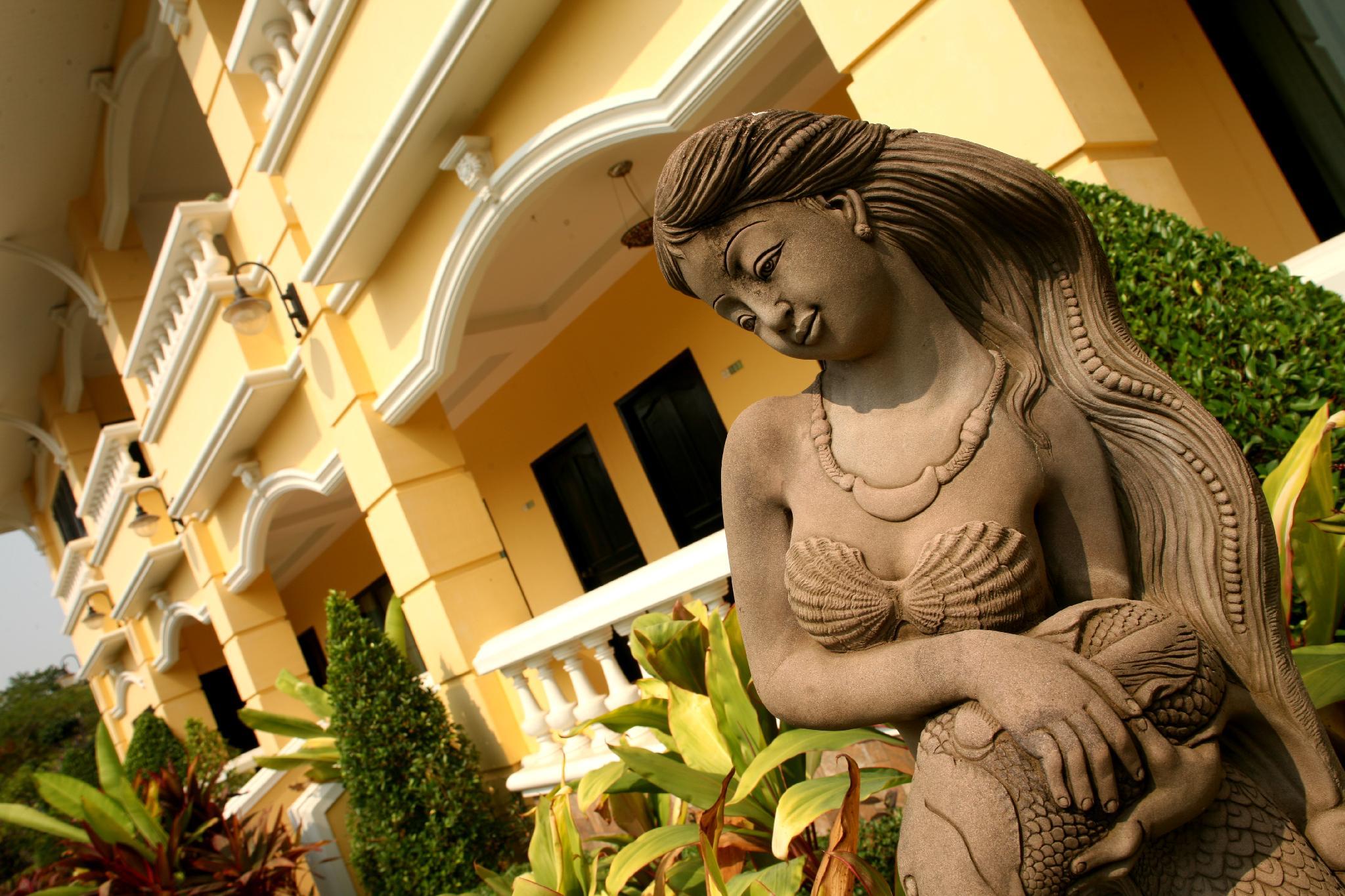 Ngoại cảnh khách sạn