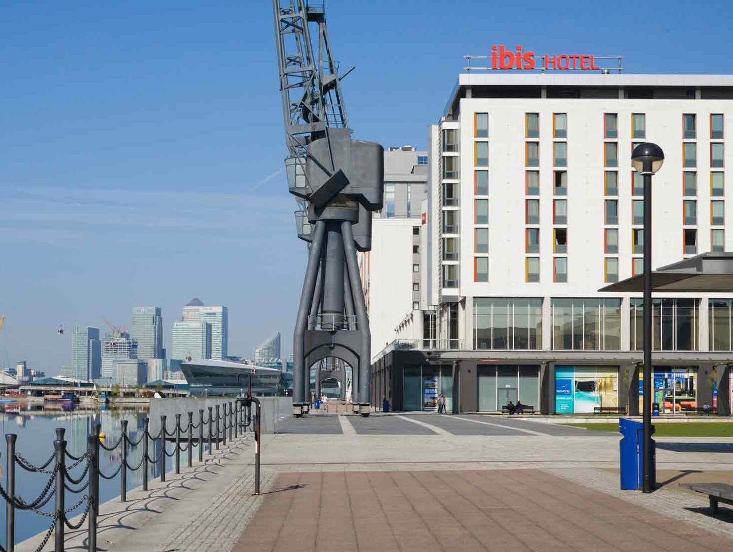 Ngoại cảnh khách sạn