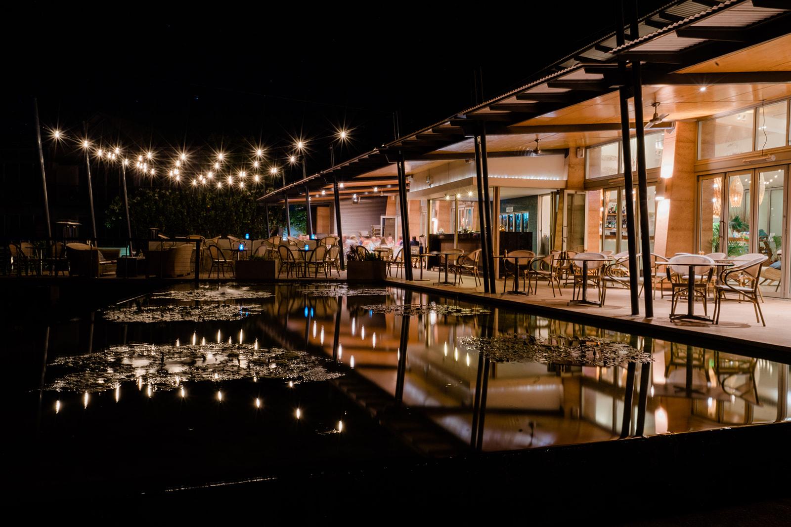 Ngoại cảnh khách sạn