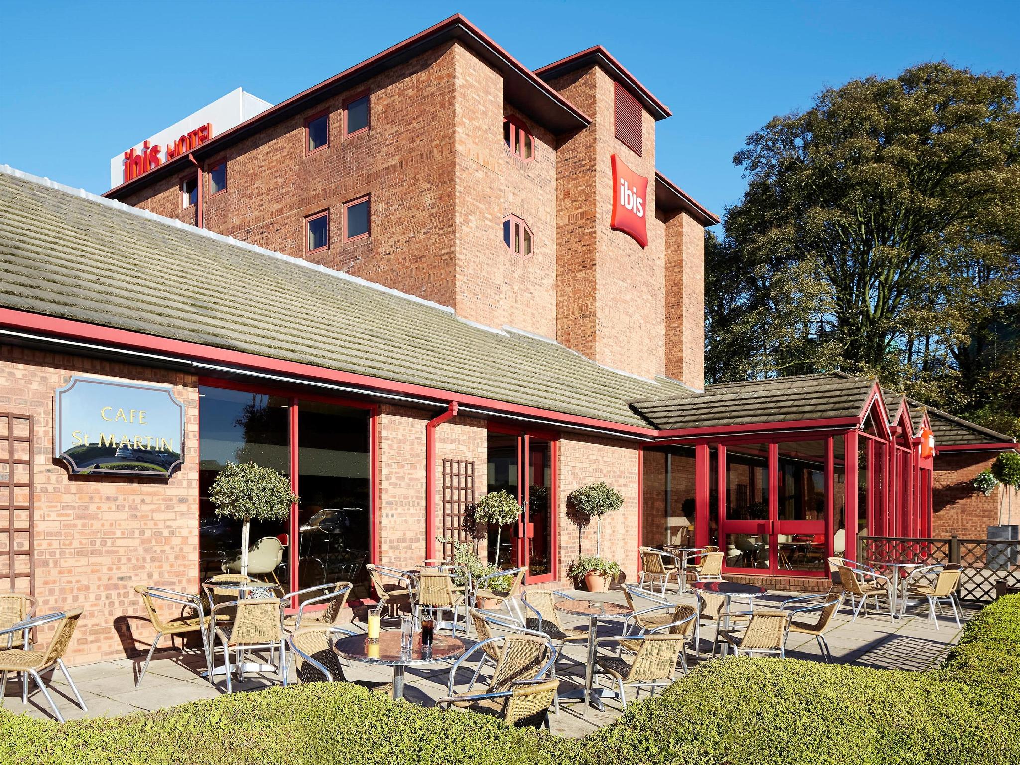 Ngoại cảnh khách sạn