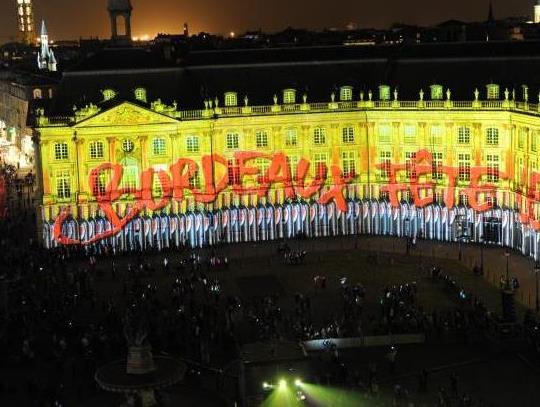 Ngoại cảnh khách sạn