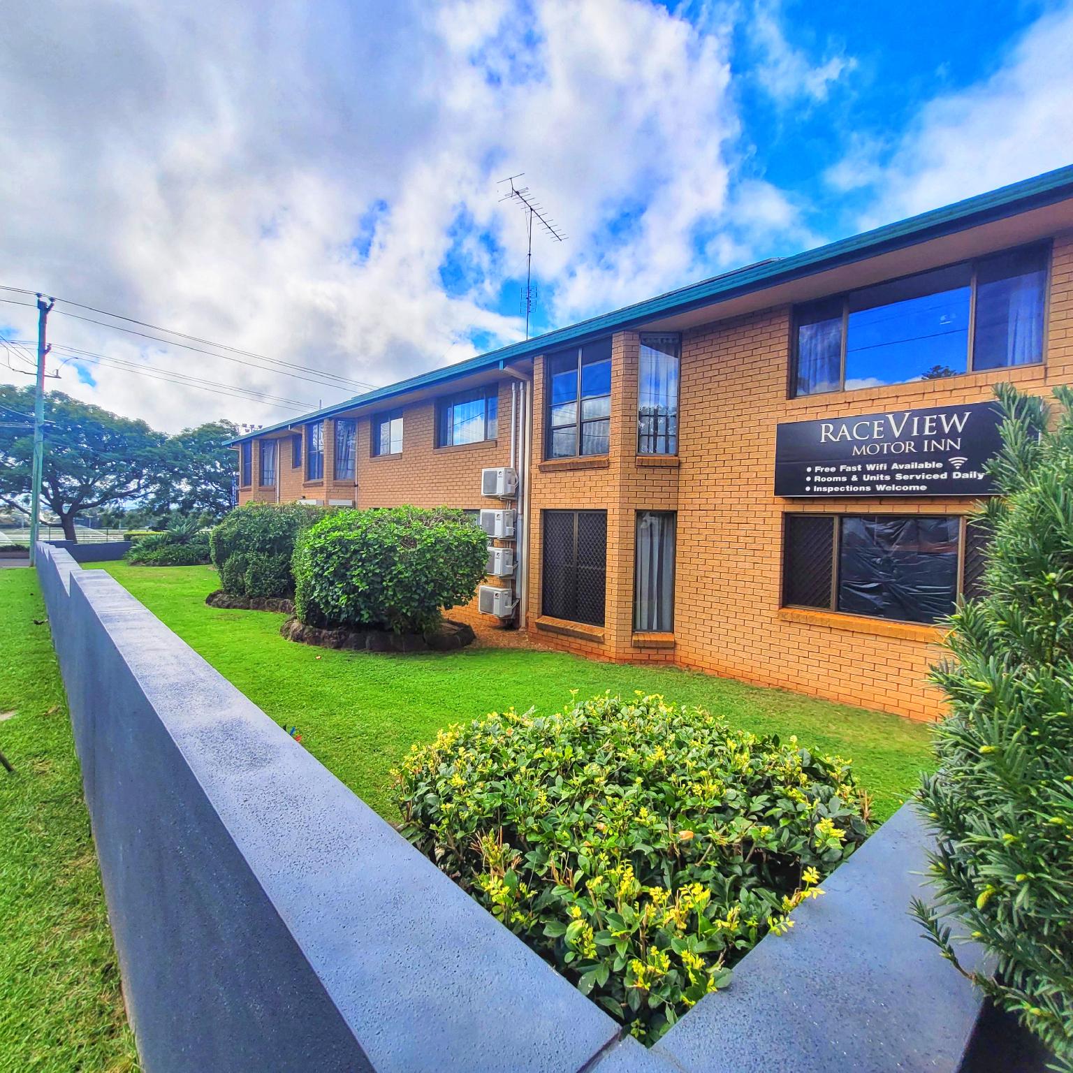 Ngoại cảnh khách sạn