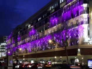 Khu vực xung quanh