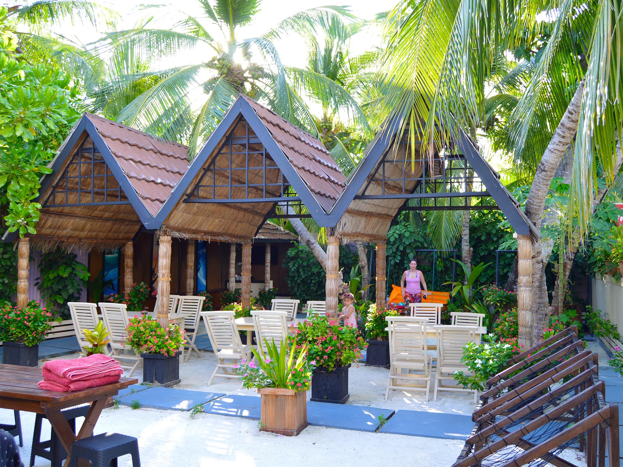 Ngoại cảnh khách sạn