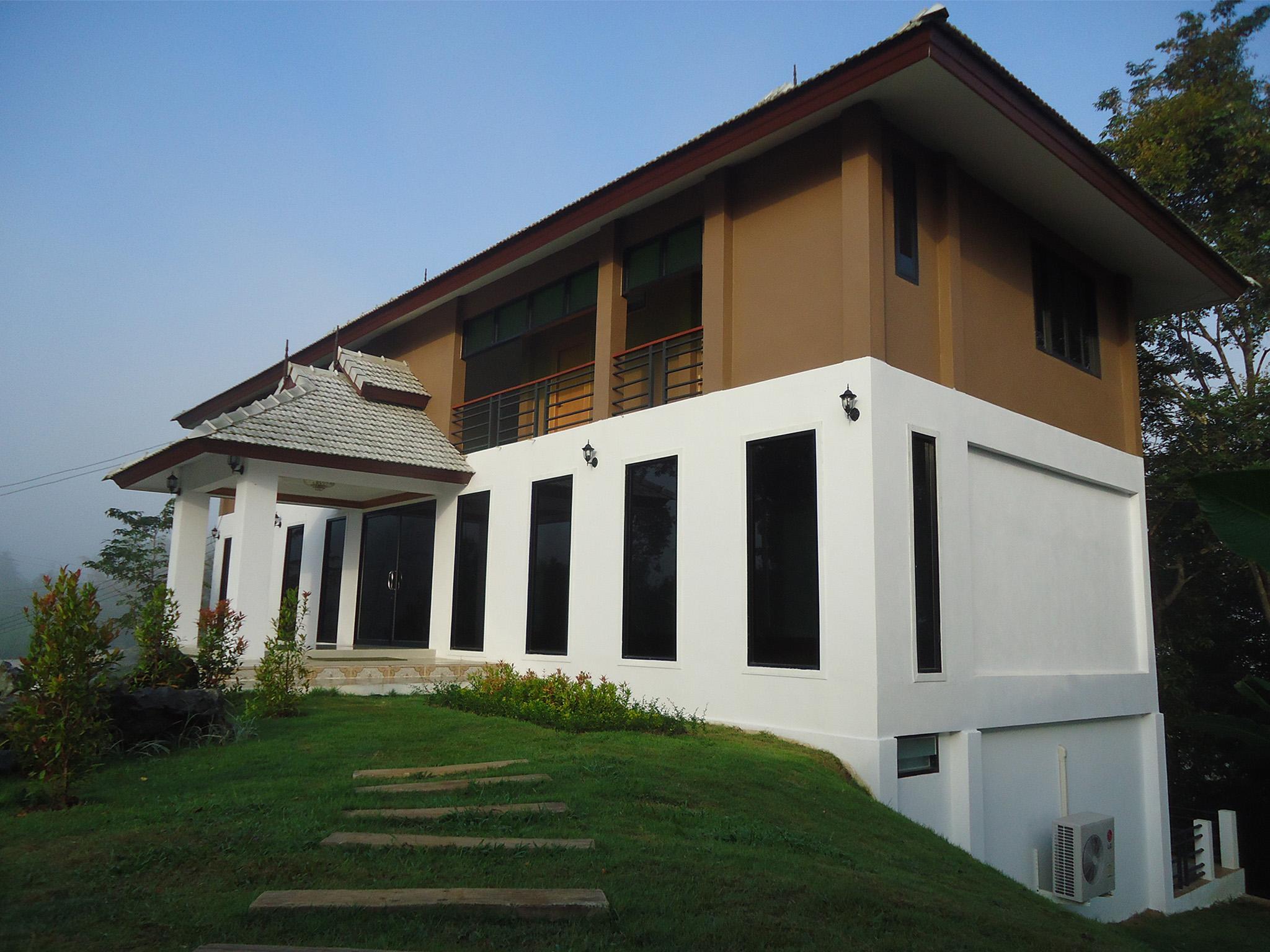 Khu vực xung quanh