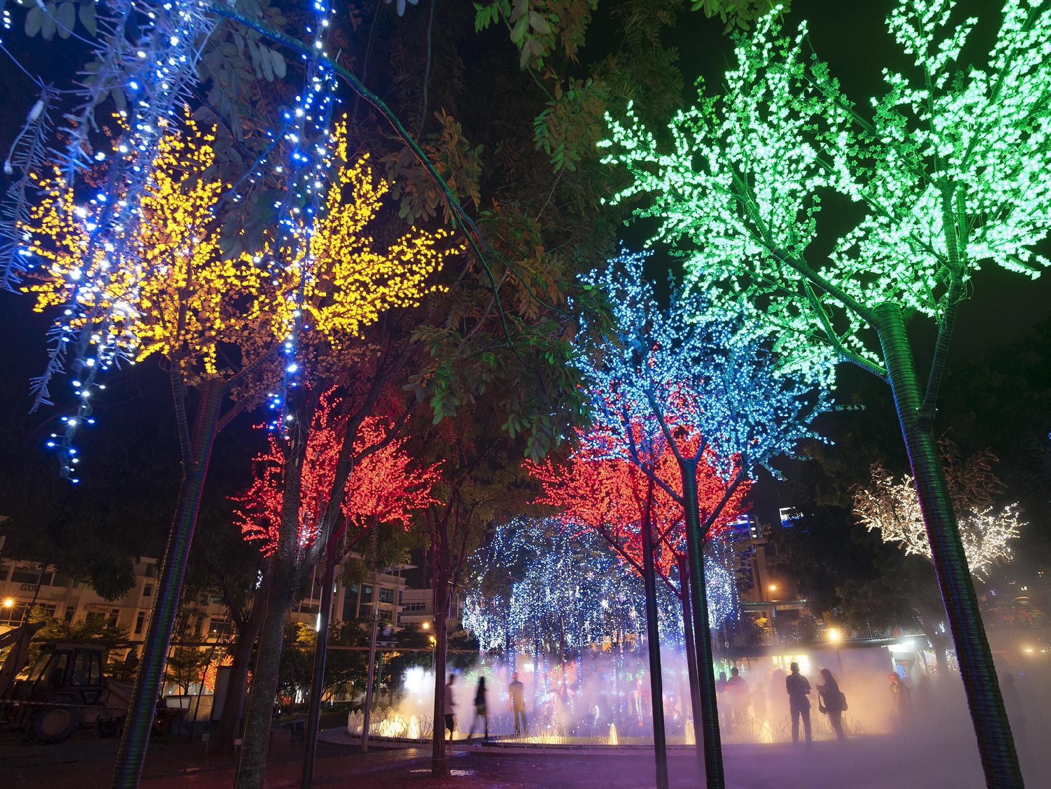 Nơi tham quan gần đây