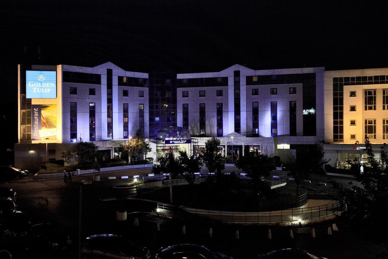 Ngoại cảnh khách sạn