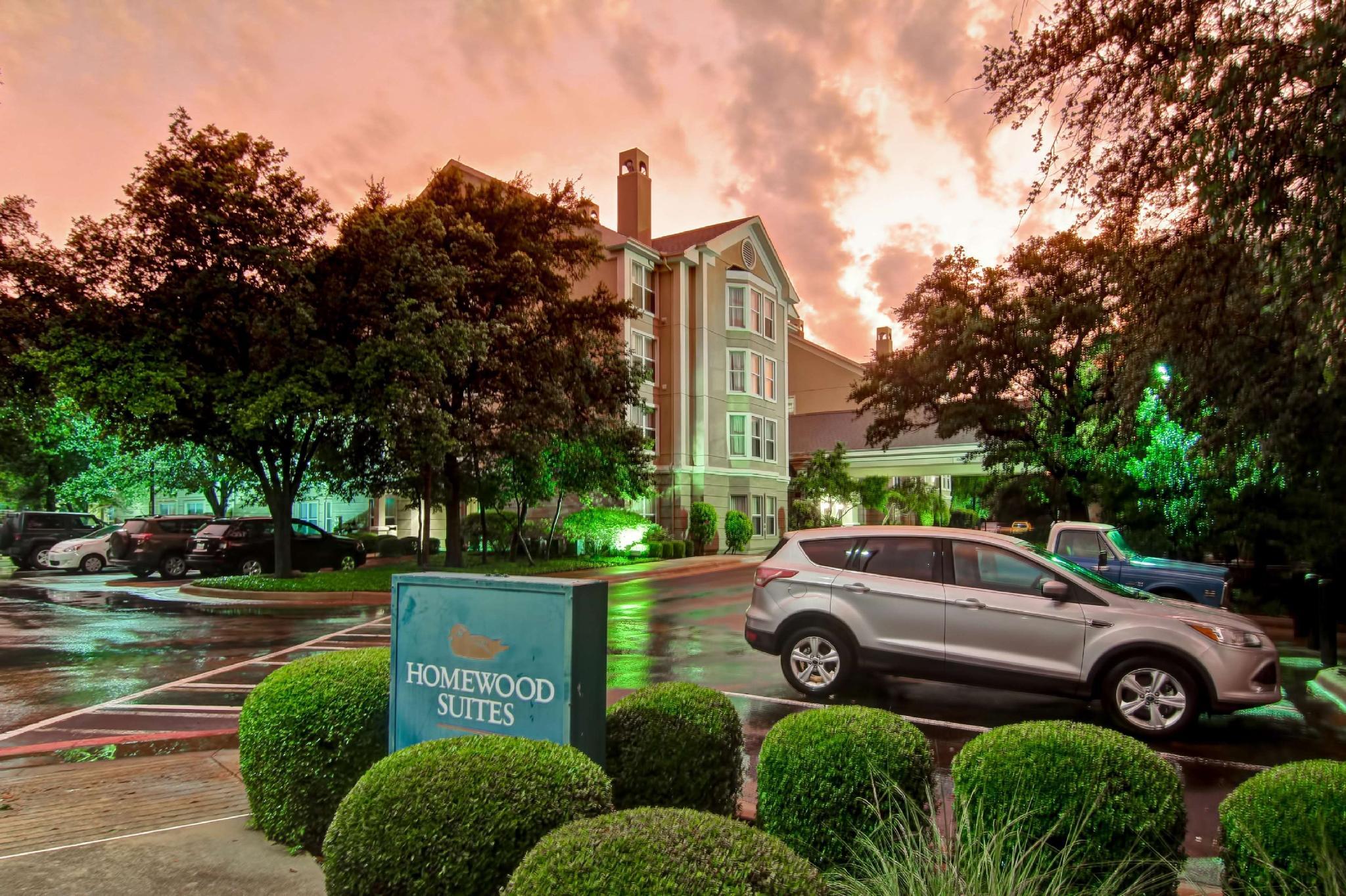 Ngoại cảnh khách sạn