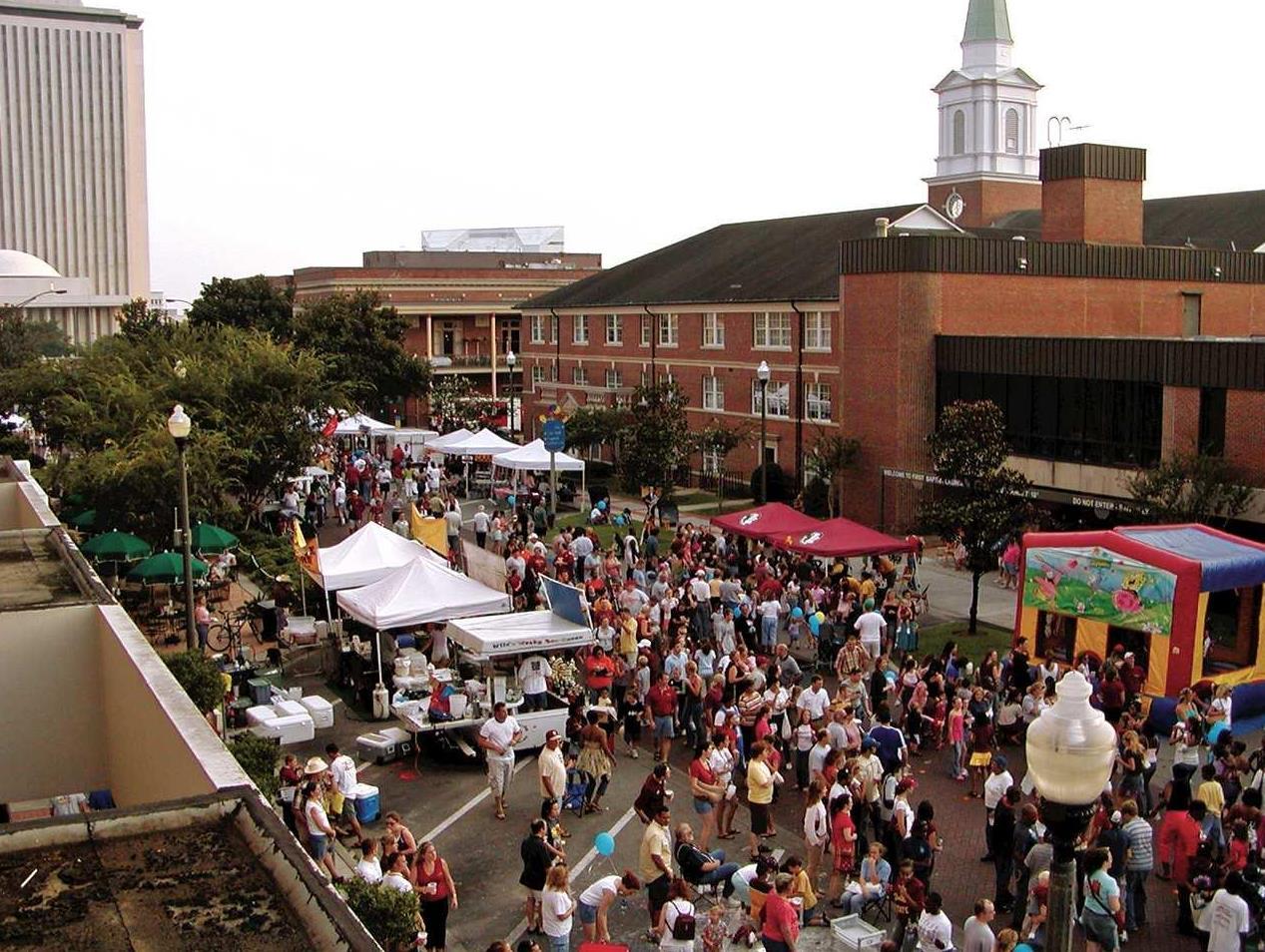 Nơi tham quan gần đây