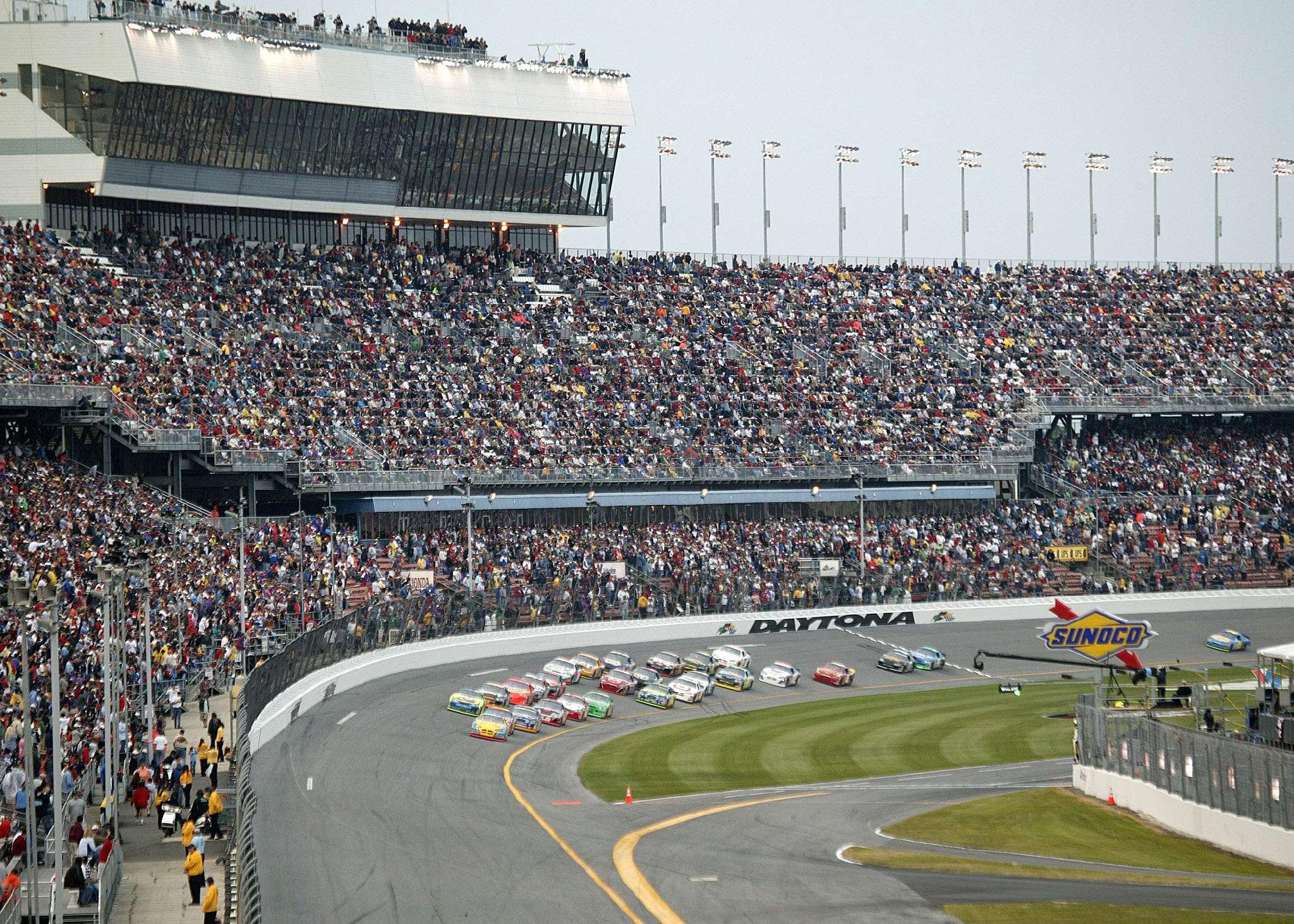 Nơi tham quan gần đây