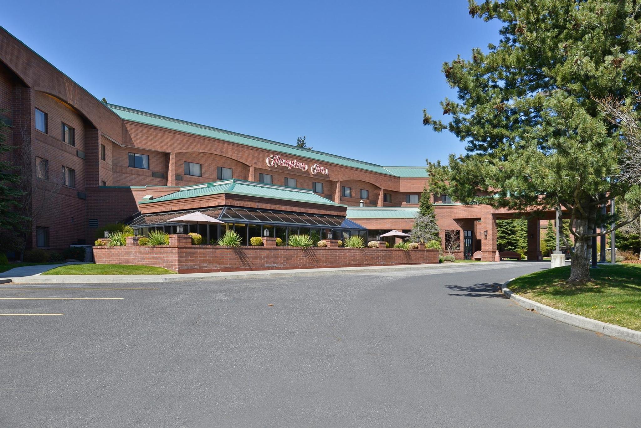 Ngoại cảnh khách sạn