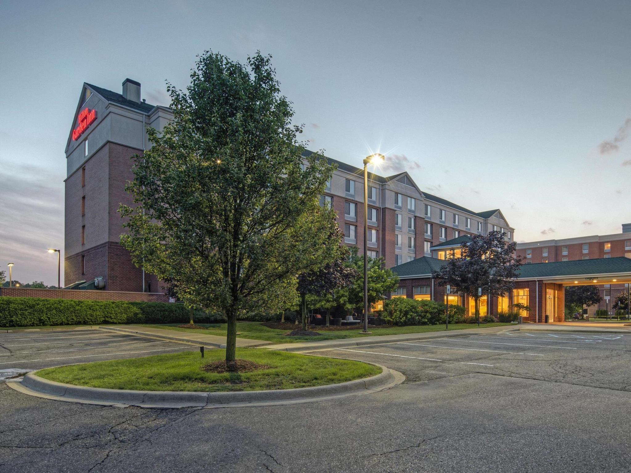 Ngoại cảnh khách sạn