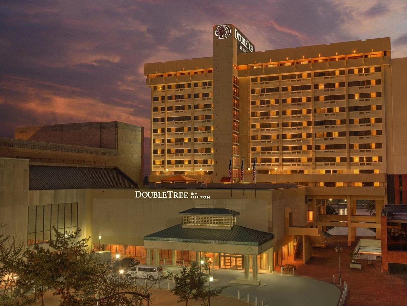 Ngoại cảnh khách sạn