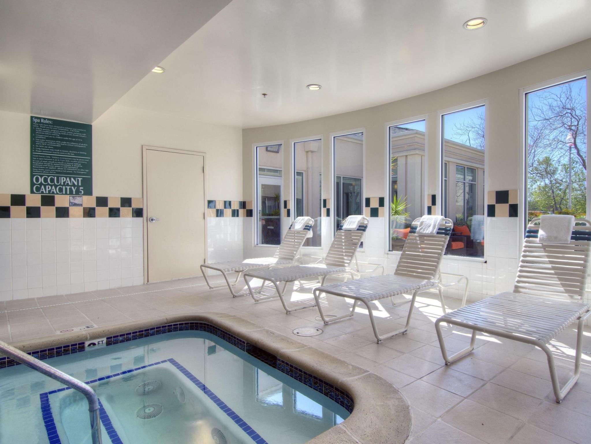 Bồn tắm nước nóng