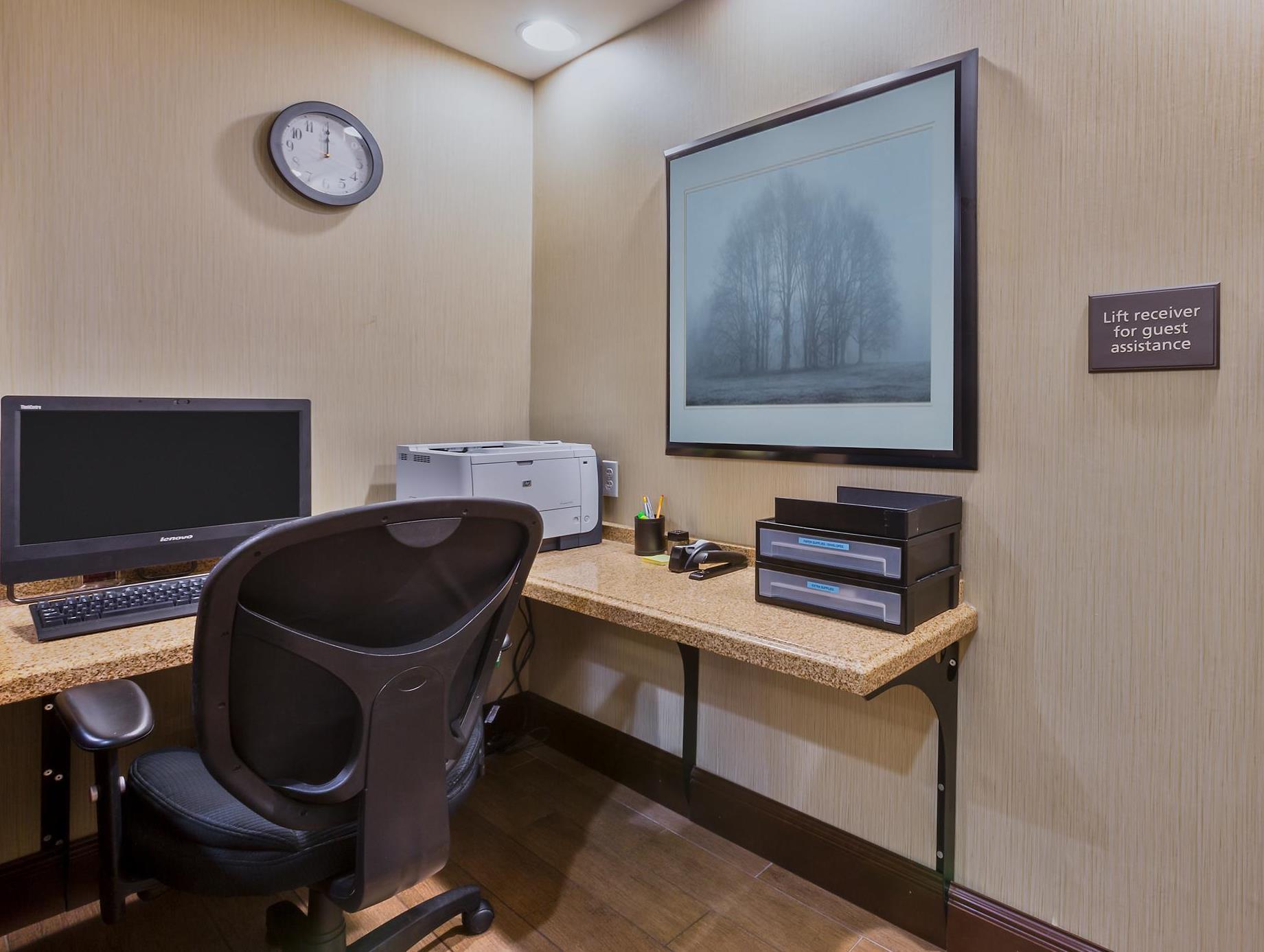 Trung tâm hội nghị