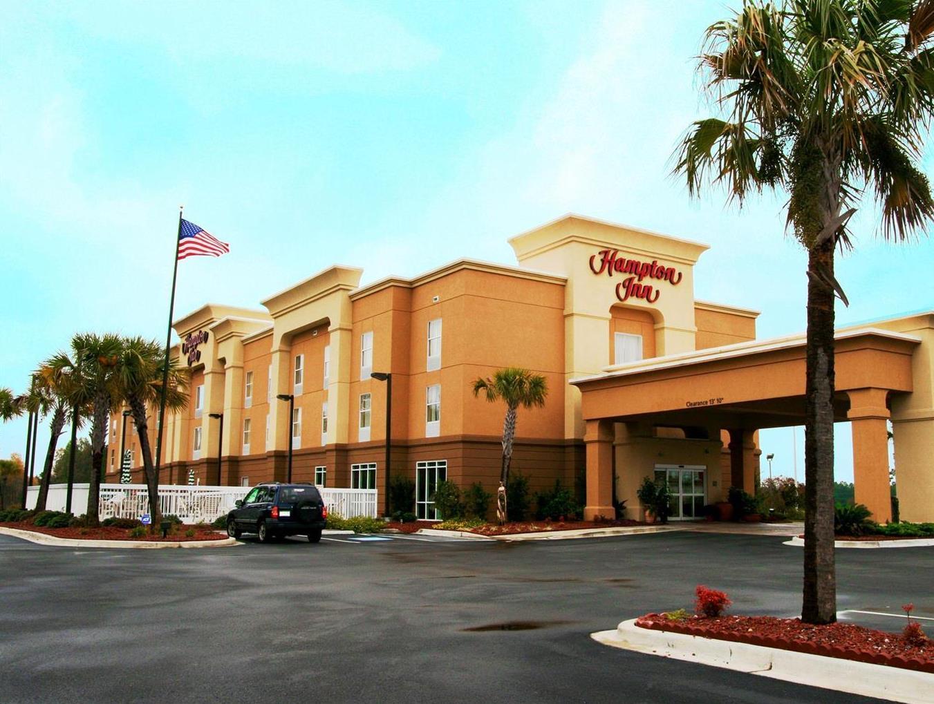 Ngoại cảnh khách sạn