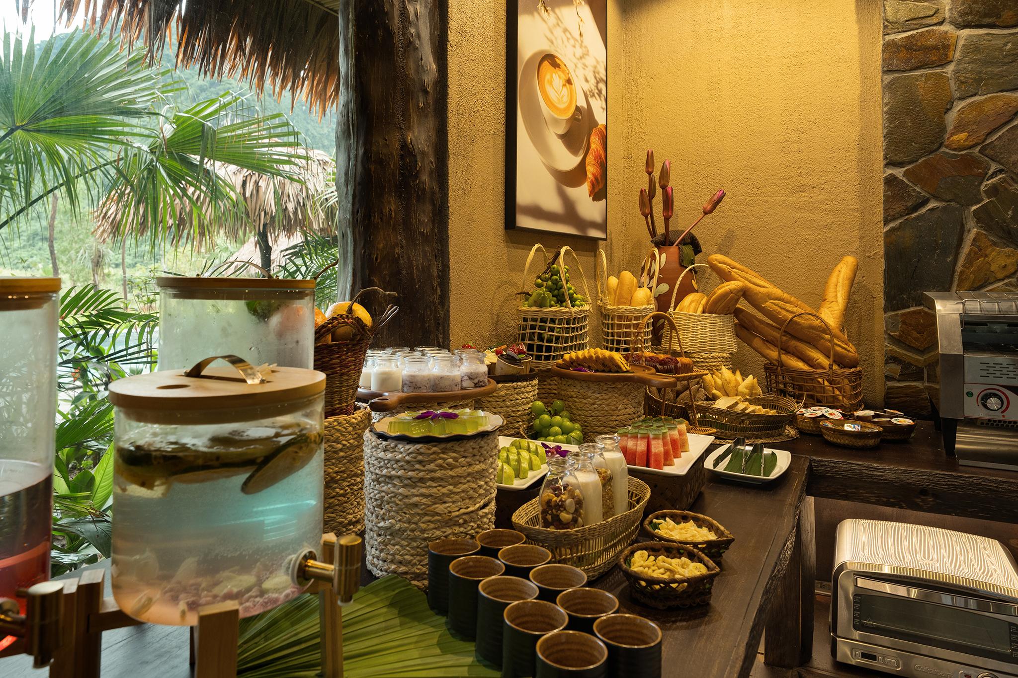 Đồ ăn và thức uống