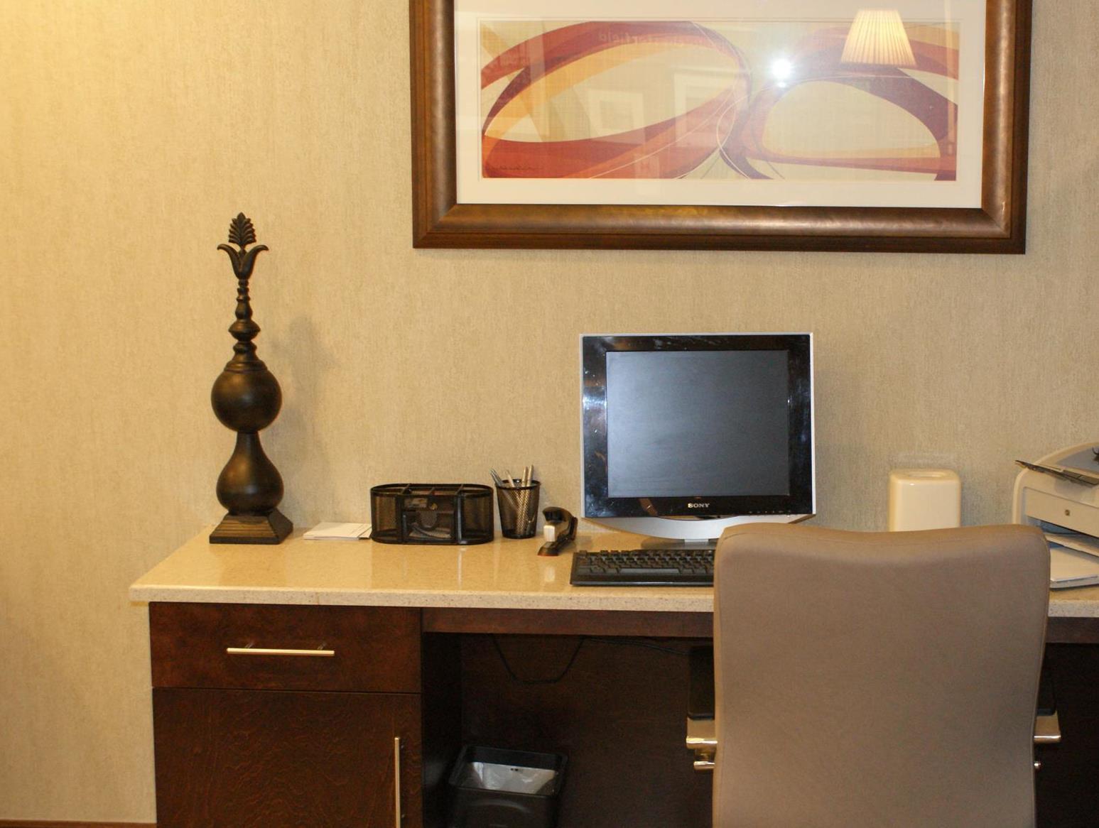 Trung tâm hội nghị