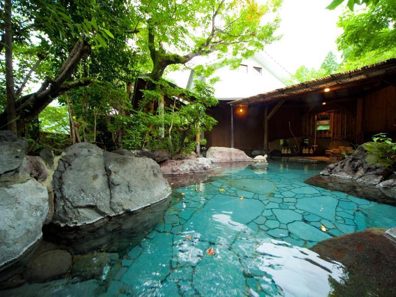 Bồn tắm nước nóng