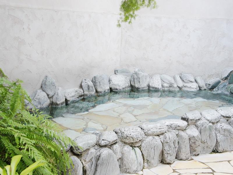 Bồn tắm nước nóng