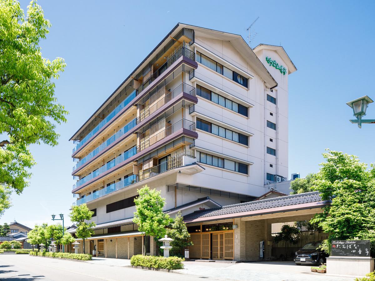 Ngoại cảnh khách sạn