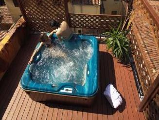 Bồn tắm nước nóng