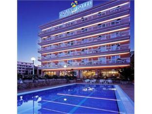 Ngoại cảnh khách sạn