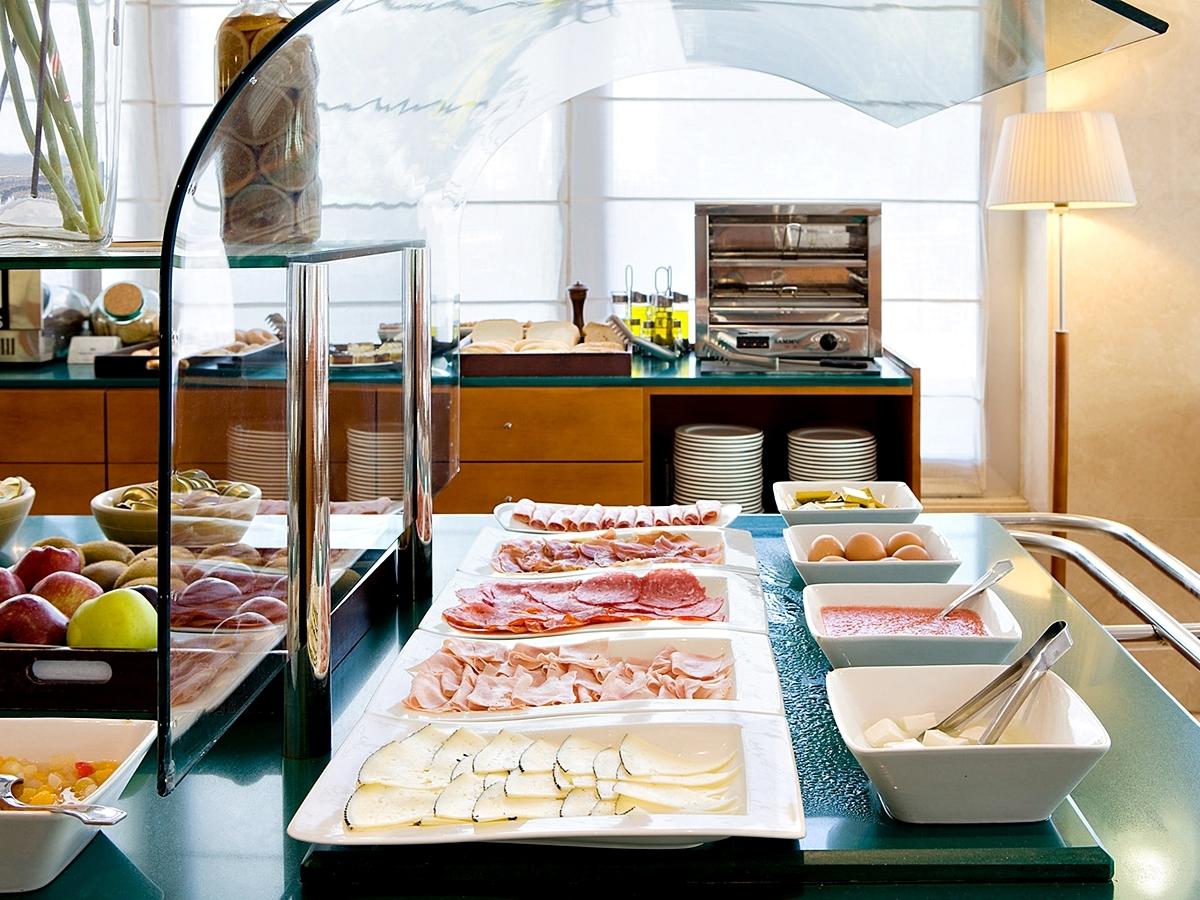 Đồ ăn và thức uống