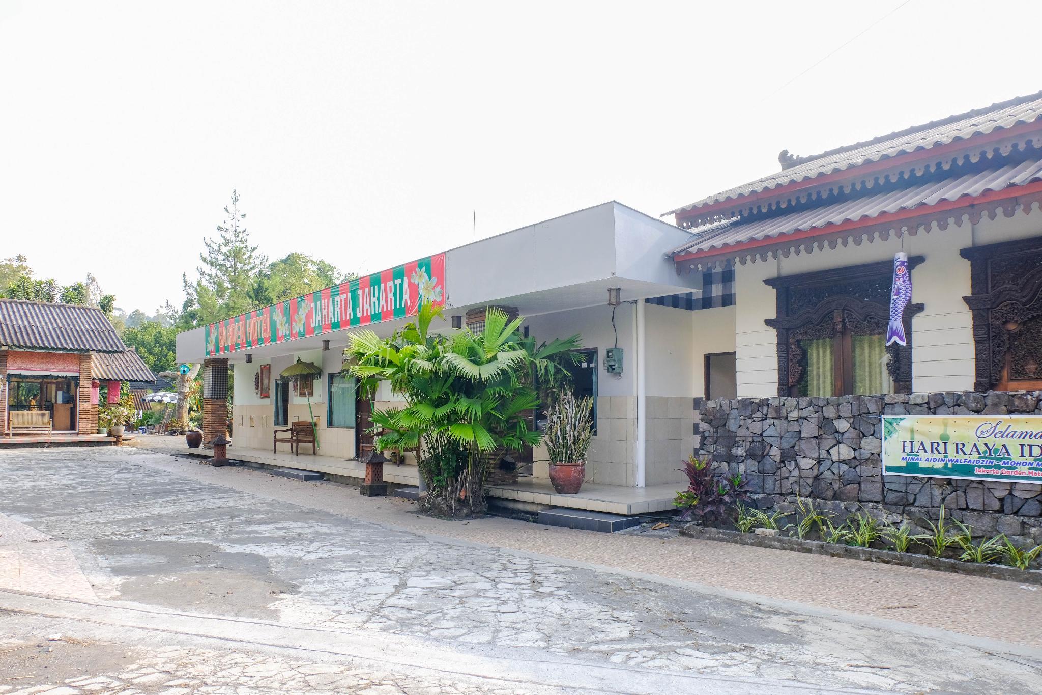 Ngoại cảnh khách sạn