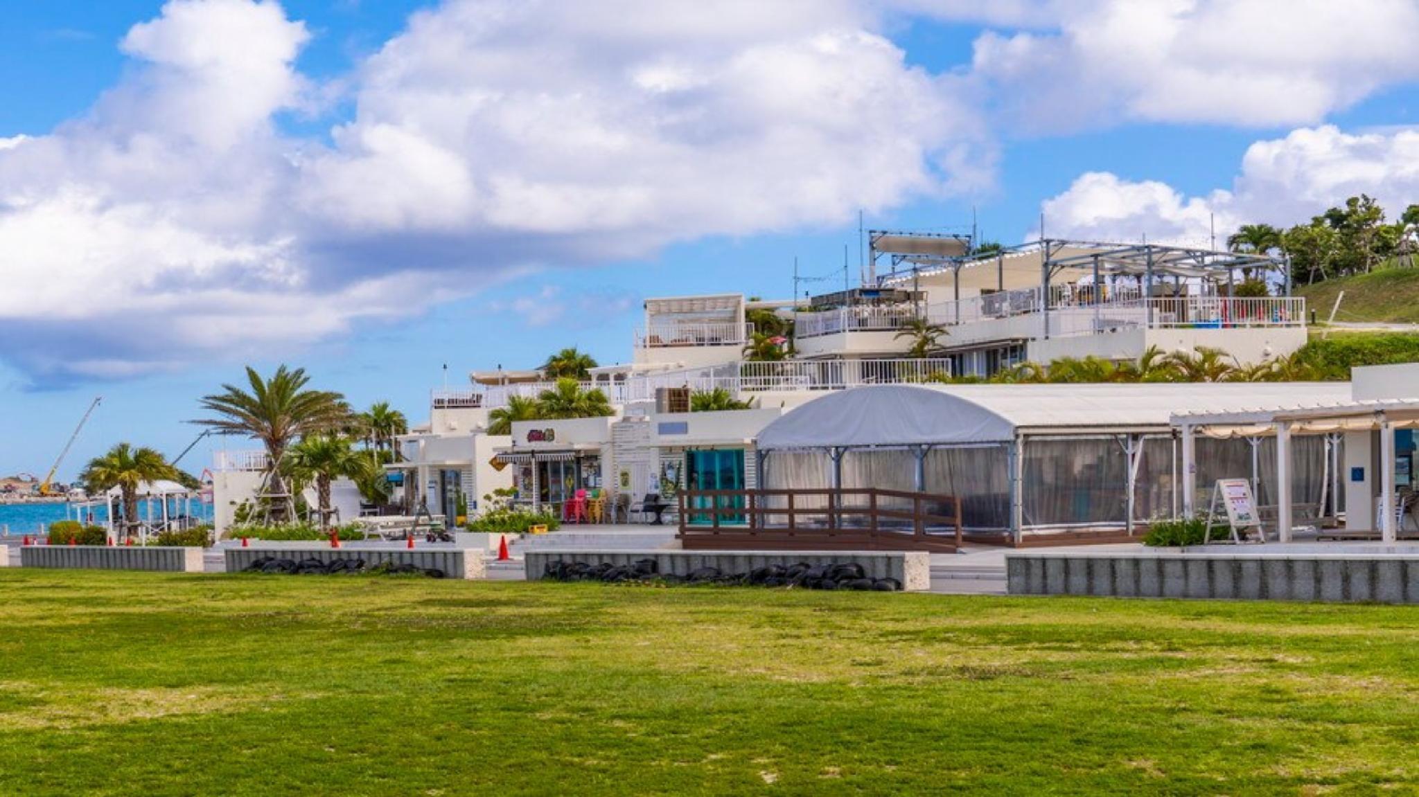 Khu vực xung quanh