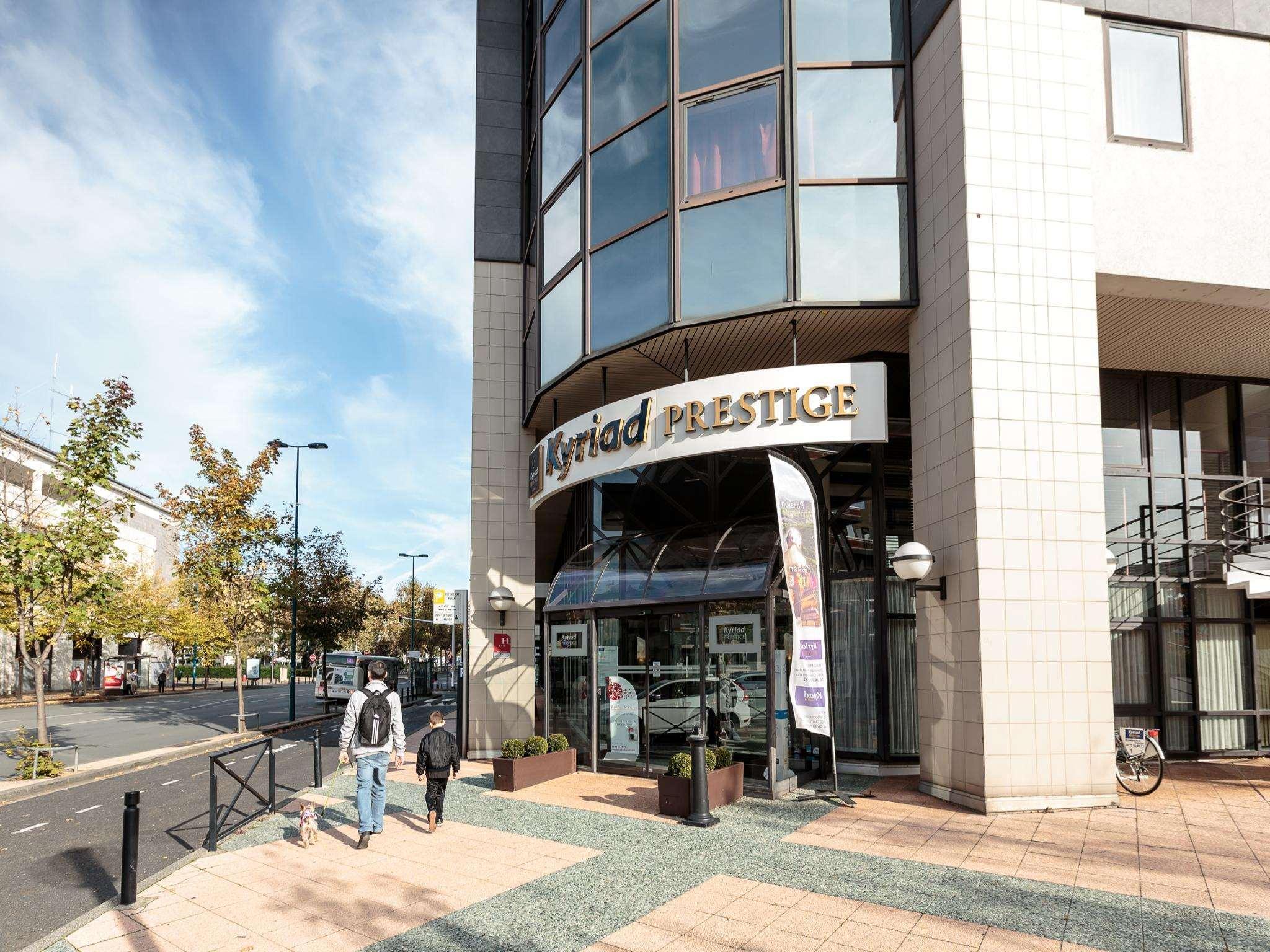 Ngoại cảnh khách sạn