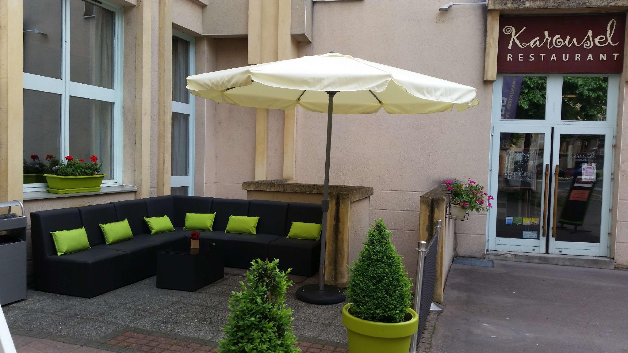 Ngoại cảnh khách sạn