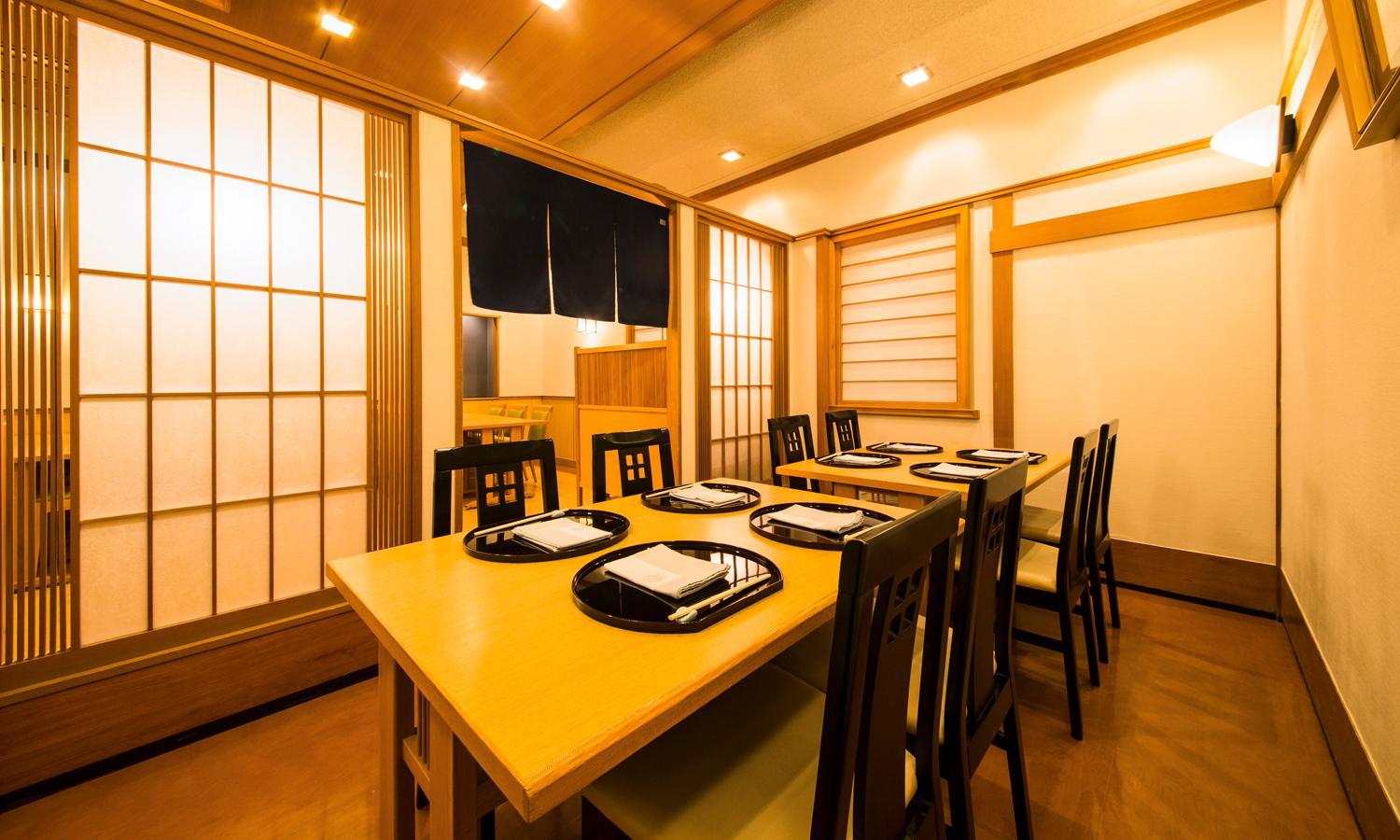 Nhà hàng (Phòng riêng)