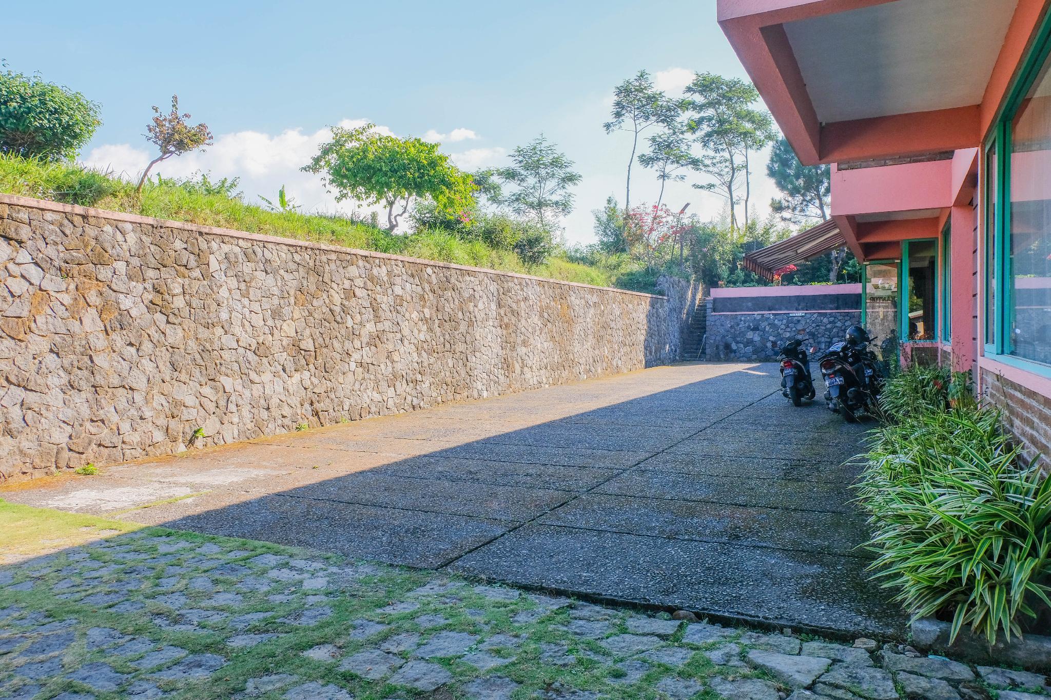 Ngoại cảnh khách sạn