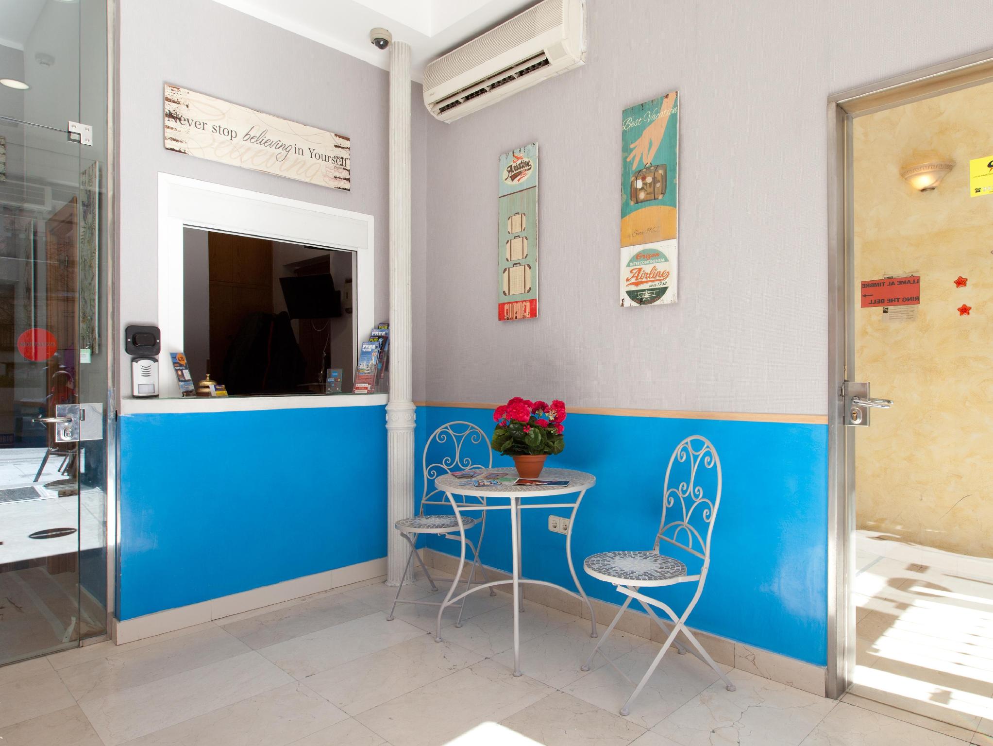 Khu vực lễ tân
