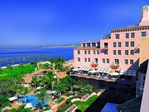 Ngoại cảnh khách sạn