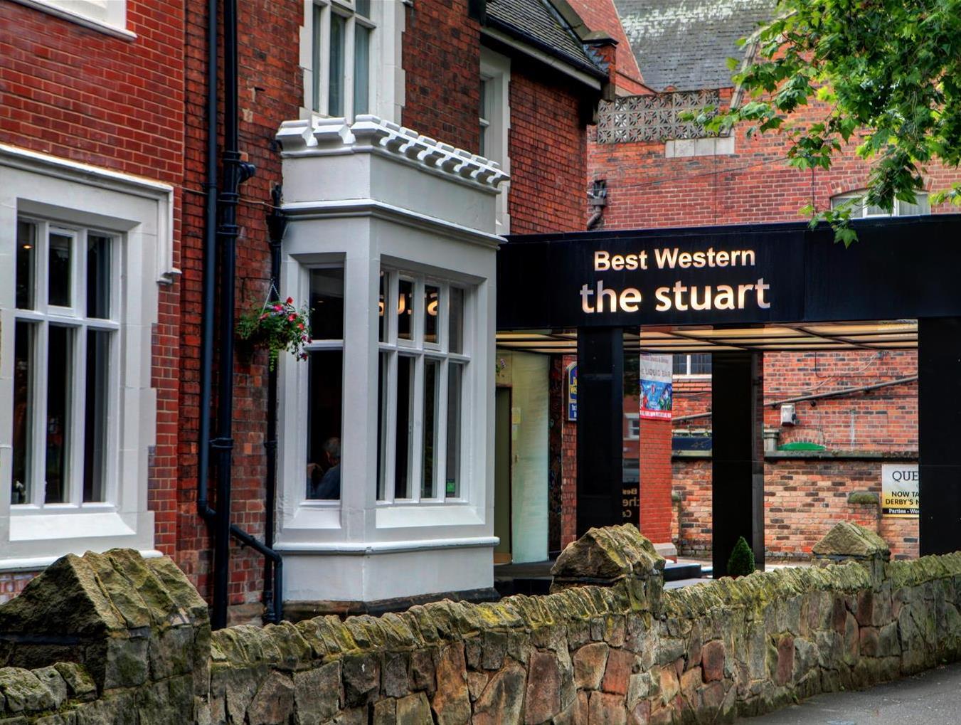 Ngoại cảnh khách sạn